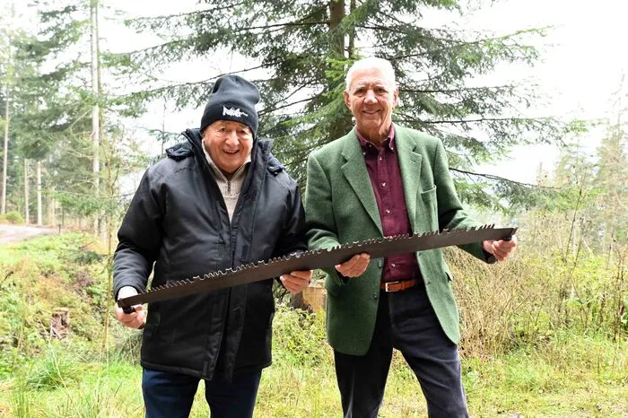 Alfred Riedl spendete den Baum für die Lugner City