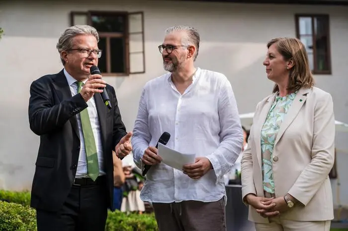 Landeshauptmann Christopher Drexler, Moderator Thomas Axmann und Landesrätin Barbara Eibinger-Miedl