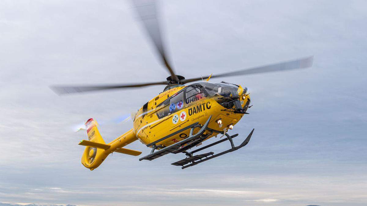 Der Bub wurde mit dem Rettungshubschrauber in die Kinderchirurgie geflogen