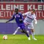 KLAGENFURT,AUSTRIA,22.FEB.25 - SOCCER - ADMIRAL Bundesliga, SK Austria Klagenfurt vs Grazer AK 1902. Image shows Solomon Bonnah (A.Klagenfurt) and Benjamin Rosenberger (GAK).
Photo: GEPA pictures/ Wolfgang Kofler