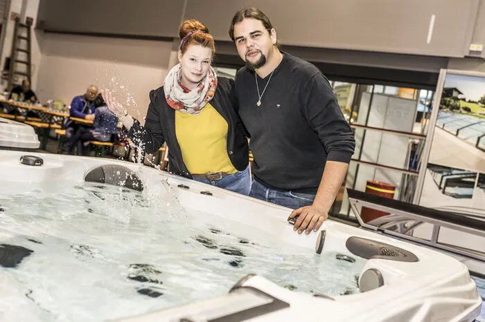 Otto und Yvonne Steinbuch nutzten den Eröffnungstag für einen Rundgang.
