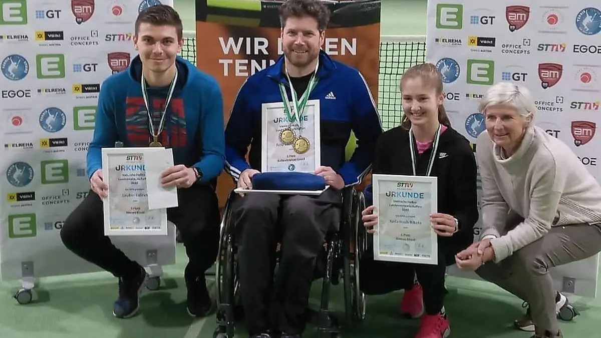Die Meister Fabian Gruber, Wolfdietrich Fritz und Niki Kollaritsch mit STTV-Präsidentin Barbara Muhr (von links)