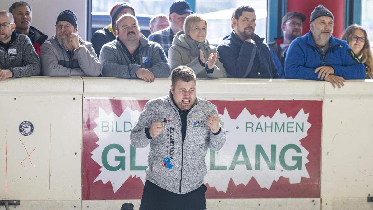 Michael Krenn bejubelte den Titel mit Voitsberg