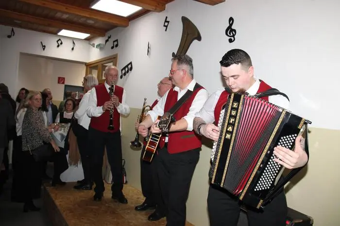 Die Solisten Christoph Pauritsch auf der Sammer Harmonika und Josef Konrad am Flügelhorn bewiesen mit ihren Auftritten auch eindrucksvoll ihr hohes Können.