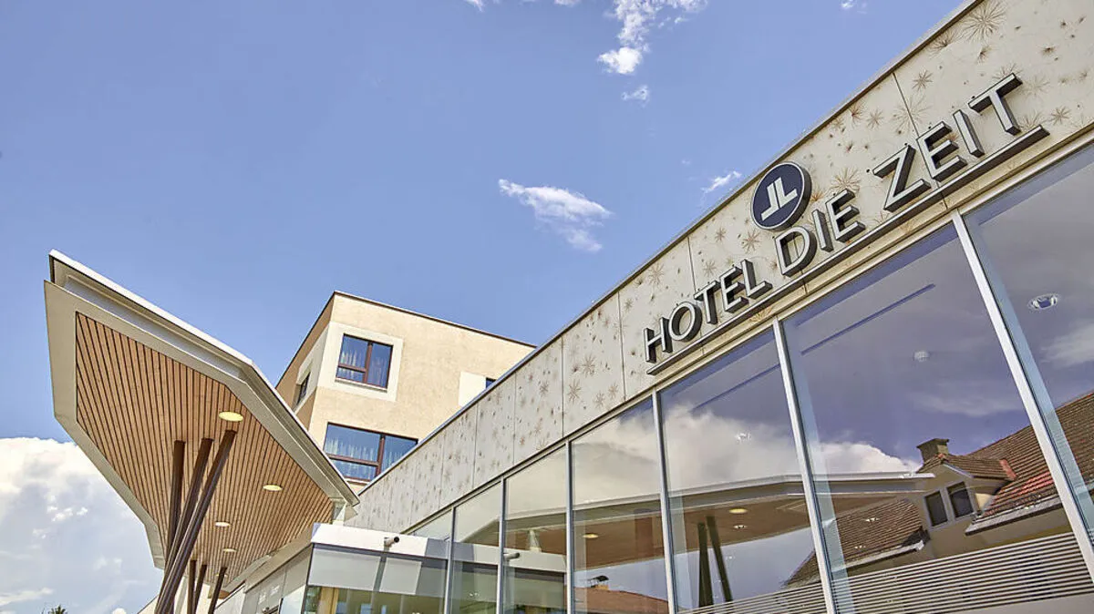 Das frühere Blumenhotel heißt jetzt "Die Zeit"