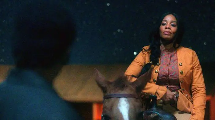 RECORD DATE NOT STATED THE OUTLAW JOHNNY BLACK, Erica Ash, 2023. Samuel Goldwyn Films / Courtesy Everett Collection PUBLICATIONxINxGERxSUIxAUTxONLY