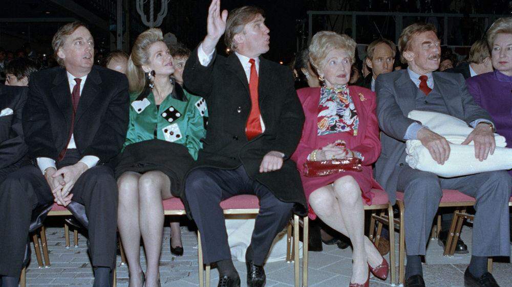 Ein altes Familienfoto zeigt Maryanne Trump Barry ganz rechts im Bild.