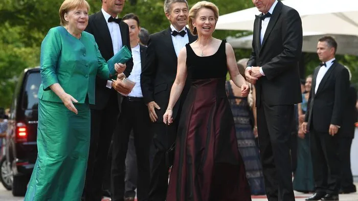 Vom 25. Juli bis zum 29. August kommen wieder Klassikliebhaber aus aller Welt nach Bayreuth, um fünf Wochen lang auf dem "Grünen Hügel" Richard Wagners Opern zu hören.