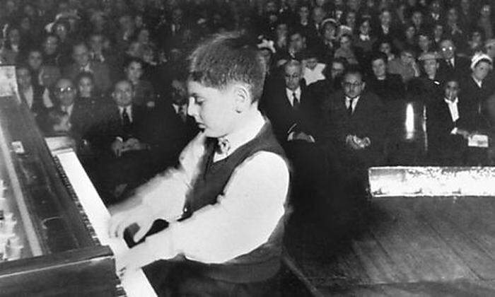 Vor 70 Jahren spielte der junge Daniel in seiner Heimatstadt Buenos Aires zum ersten Mal vor Publikum
