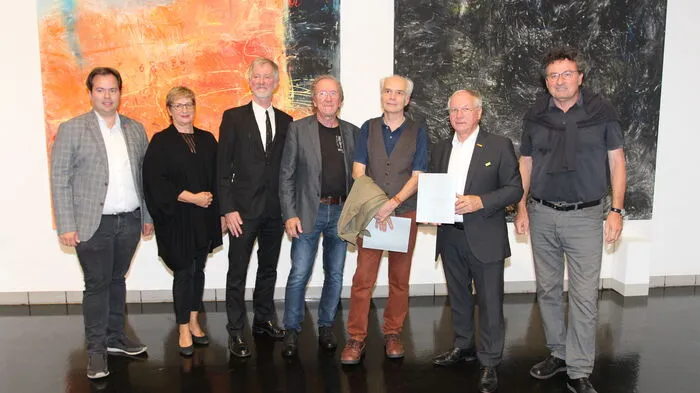 Bürgermeister Josef Ober eröffnete die Ausstellung.
