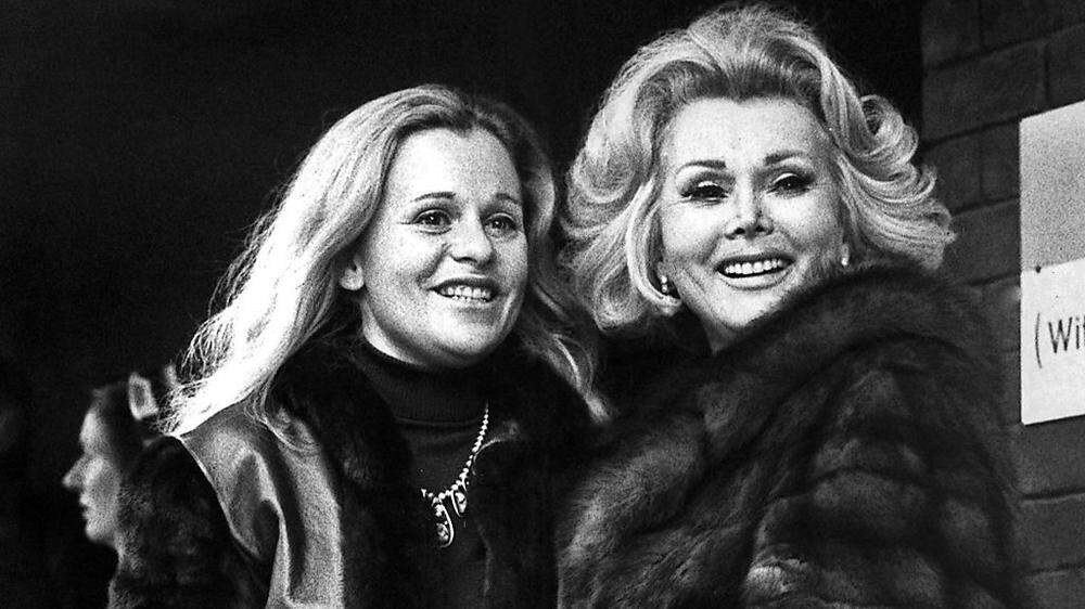 Francesca Hilton und ihre Mutter Zsa Zsa Gabor im Juni 1973