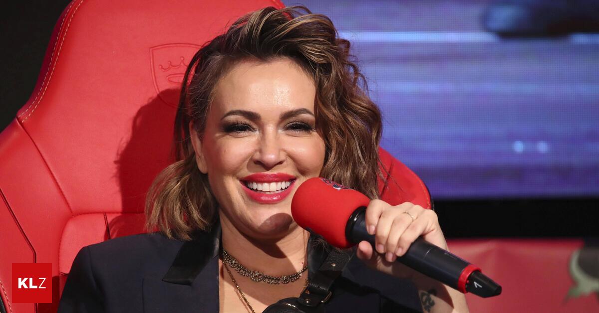 La star « Charmed » Alyssa Milano peut être retirée des implants mammaires