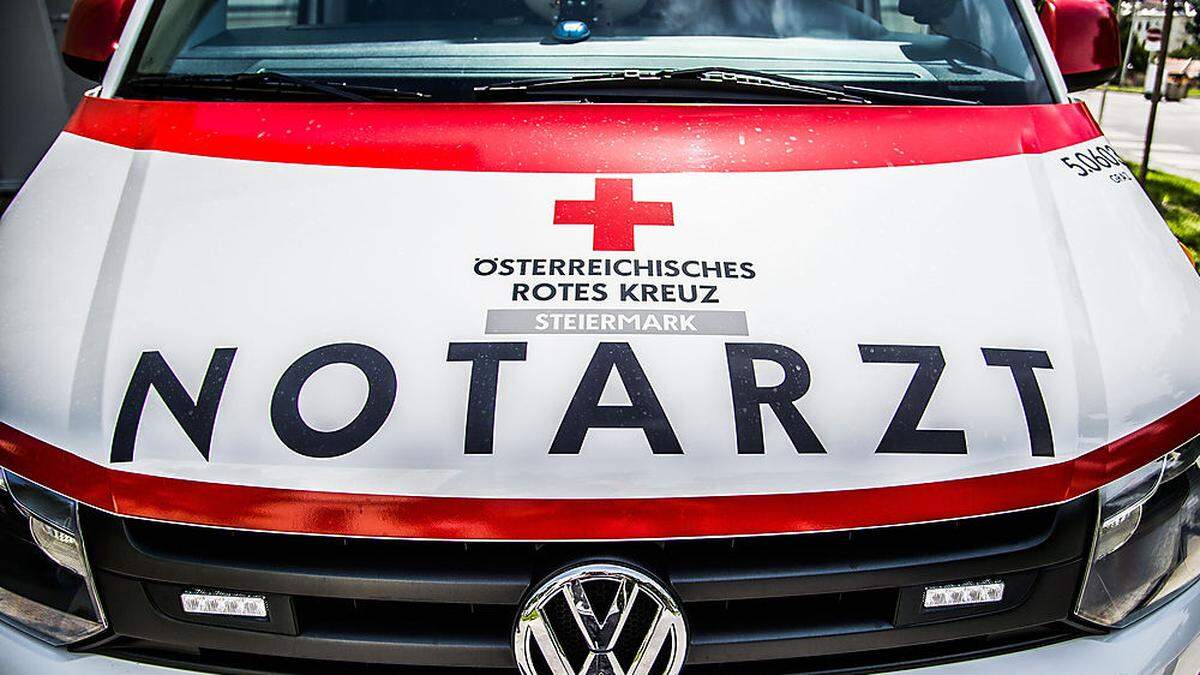 Feuerwehr und Notarzt kämpften um das Leben des 88-Jährigen