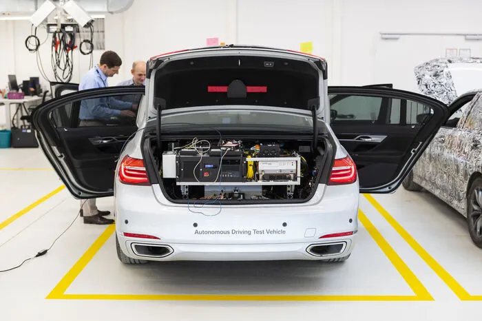 Bis 2021 will BMW sein erstes autonom fahrendes Serienauto vom Band rollen lassen.
