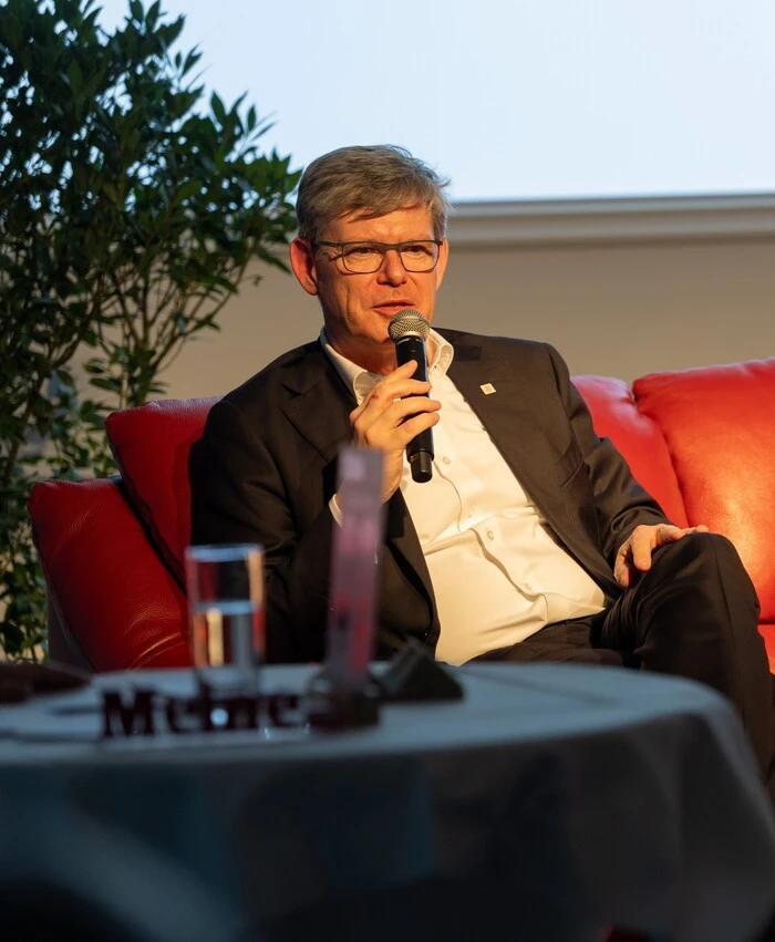 Rudolf Schrefl, CEO Drei Österreich: „Vor allem kleinere Betriebe brauchen Unterstützung und Beratung, wenn es um Digitalisierung geht. Denn viele sind mit ihrem Kerngeschäft so ausgelastet, dass sie keine zusätz­lichen Kapazitäten haben.“