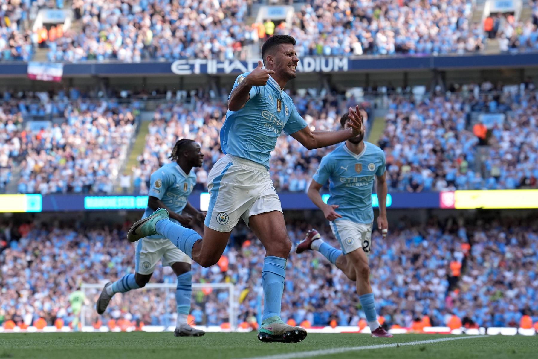 Premier League: Manchester City schaffte mit viertem Titel in Folge Historisches