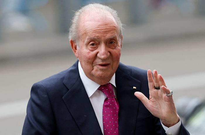 Spaniens ehemaliger König Juan Carlos I. bei der Hochzeit des Madrider Bürgermeisters Jose Luis Martinez Almeida im April 2024.