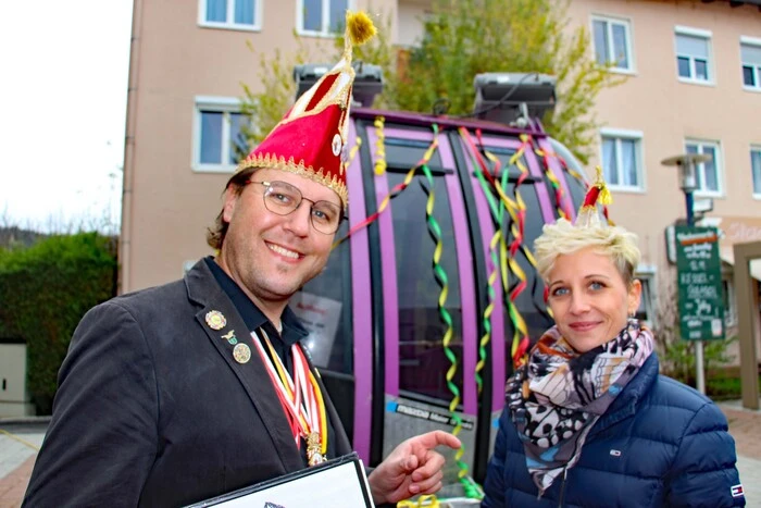 Andreas Hobel und Kirstin Wiedl bei der Laudatio