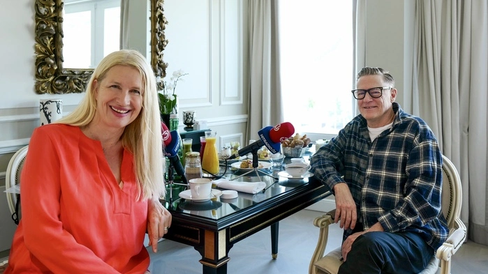 Bryan Adams im Gespräch mit Claudia Stöckl