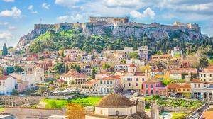 Athen ist zu jeder Jahreszeit eine Reise wert. Antikes vermischt sich mit pulsierender Moderne