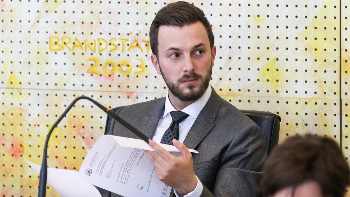 Christian Burgstaller vom Verfassungsdienst des Landes übernimmt interimistisch die Agenden des Landtagsdirektors  im Kärntner Landtag 