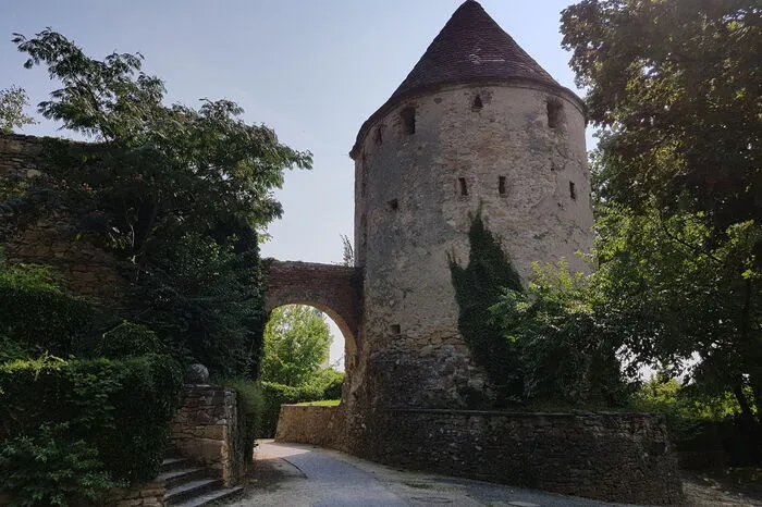 An der Stadtmauer wurden die Schädel der gefallenen Haiduken aufgespießt.