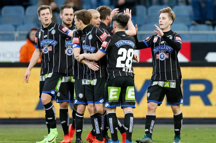 Die Sturm-Spieler jubeln über den Erfolg