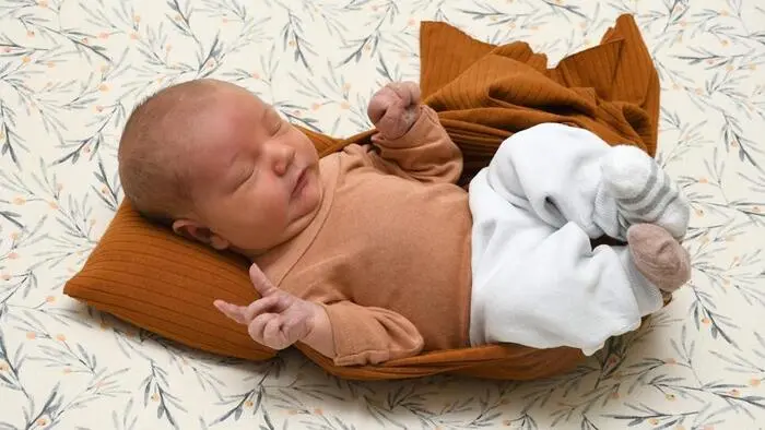 Leo | Mit seinen Geschwistern Luca, Elara und Ciara macht der kleine Leo das Glück von Tatjana und Daniel Lex so richtig perfekt. Kurz nach seiner Geburt am 6. Oktober um 1.06 Uhr brachte der entzückende Bub 3840 Gramm auf die Waage und das Maßband zeigte eine Länge von 54 Zentimetern. Leos Wiege steht in Maria Wörth, wo seine Familie lebt. 