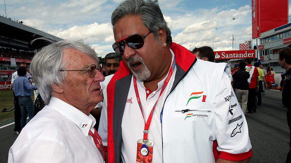 Vijay Mallya im Gespräch mit Formel-1-Boss Bernie Ecclestone