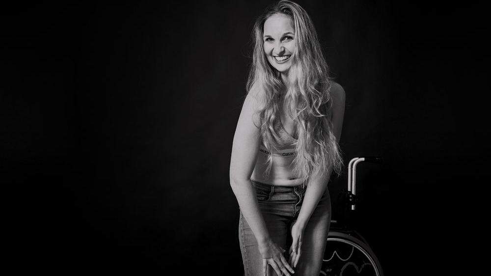 Bernadette de Roja hatte vor neun Jahren einen Unfall. Für längere Strecken braucht sie einen Rollstuhl. 
