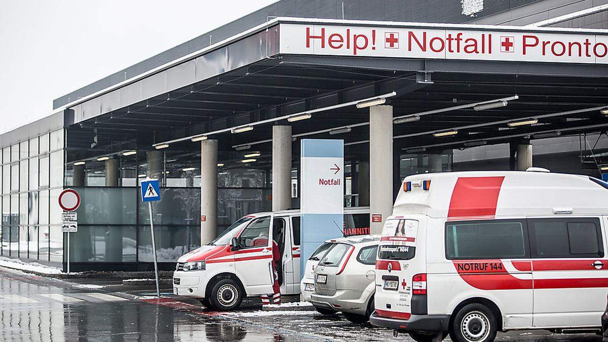 Die Frau ist ihren schweren Verletzungen im Klinikum erlegen