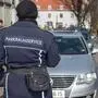 In Wien wurde ein Bediensteter der Parkraumüberwachung von einem Betrunkenen niedergestoßen