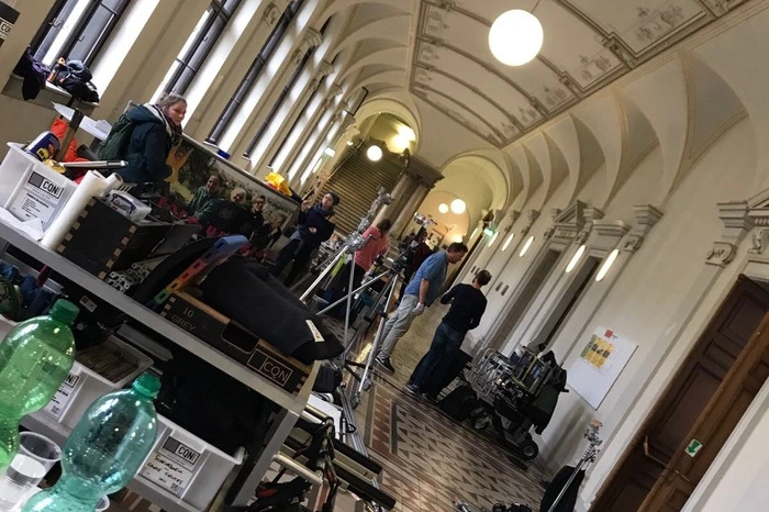 Am Gang wurde das gesamte Equipment gelagert und das Catering aufgebaut.