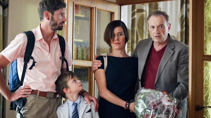 Es ist der Auftakt zu einer neuen rot-weiß-roten Reihe. Am 23. Dezember zeigt ORF eins um 20.15 Uhr den ersten Film aus Graz. Regie führte Marie Kreutzer ...