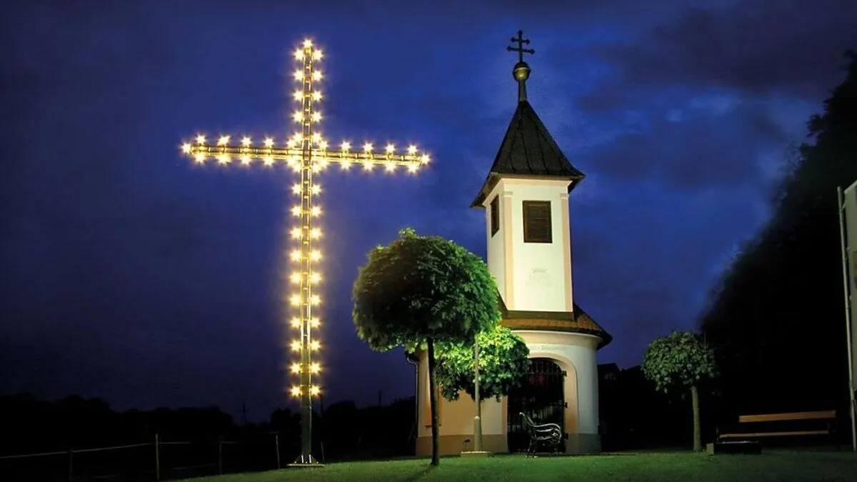 Die Osterkreuze leuchten ab heute wieder rund um Eibiswald.