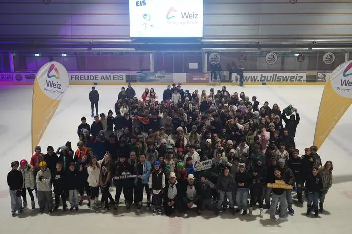 Zahlreiche Kinder und Jugendliche kamen zur Eisdisco