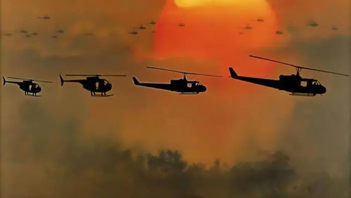 Helikoptergeschwader in „Apokalypse Now“: Uni-Lehrende kennen das Gefühl...