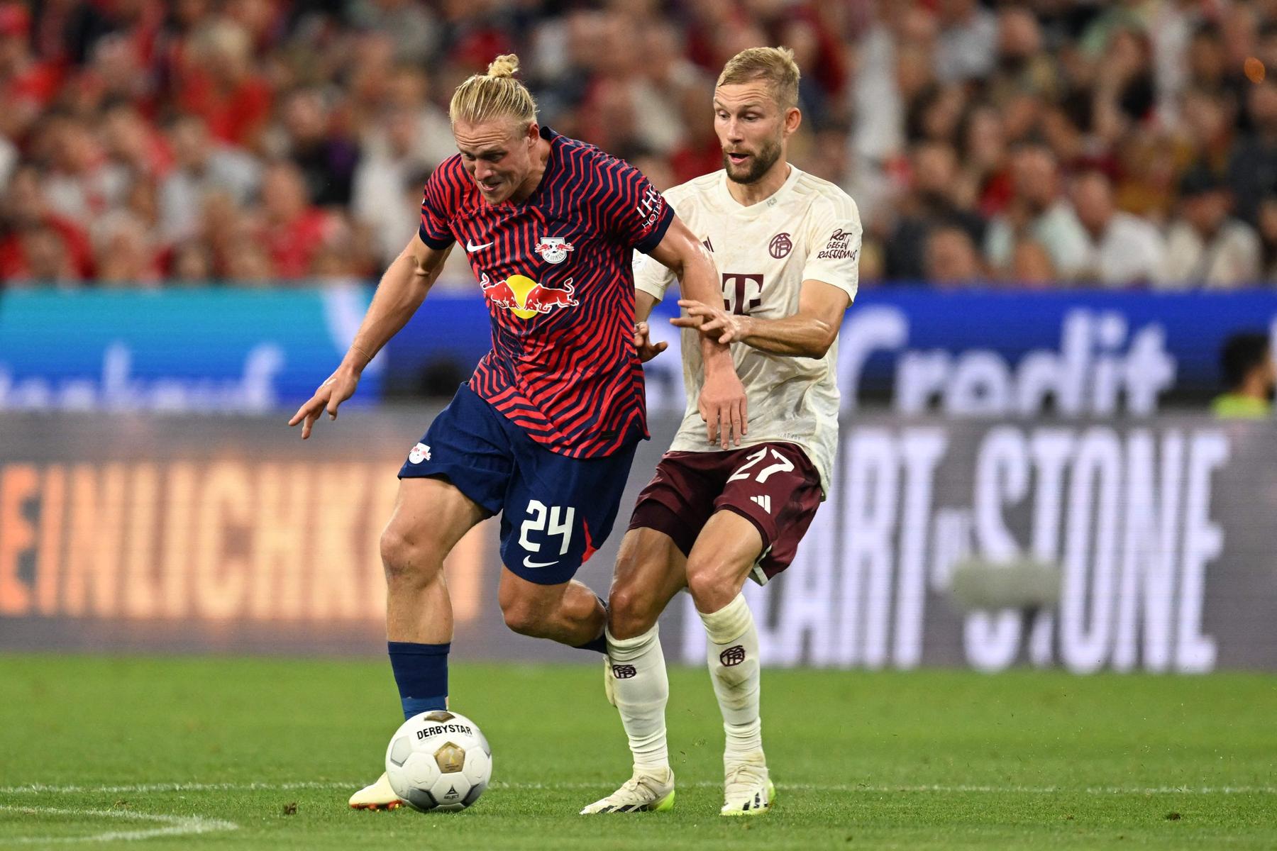 Deutsche Bundesliga: Rot-weiß-rotes Duell zum Start in die Umbruchssaison