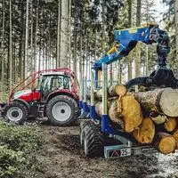 Auch der Steyr 6150 Profi CVT Forst wird in dem Buch „Der Traum der Bergbauernbuam“ beschrieben