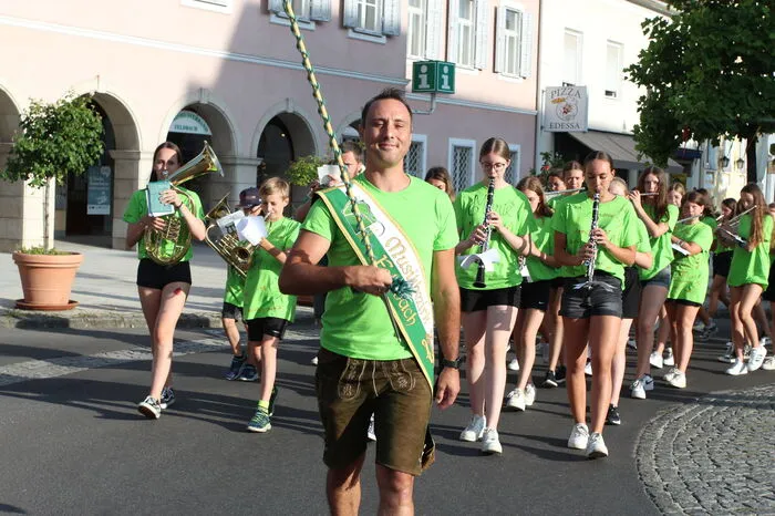 Stabführer Markus Thier führte die Musikkapelle an.