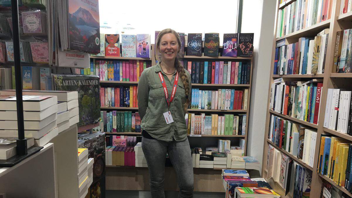 Sonja Gleichweit ist in der Buchhandlung in Hartberg für die bestimmten Bücher zuständig