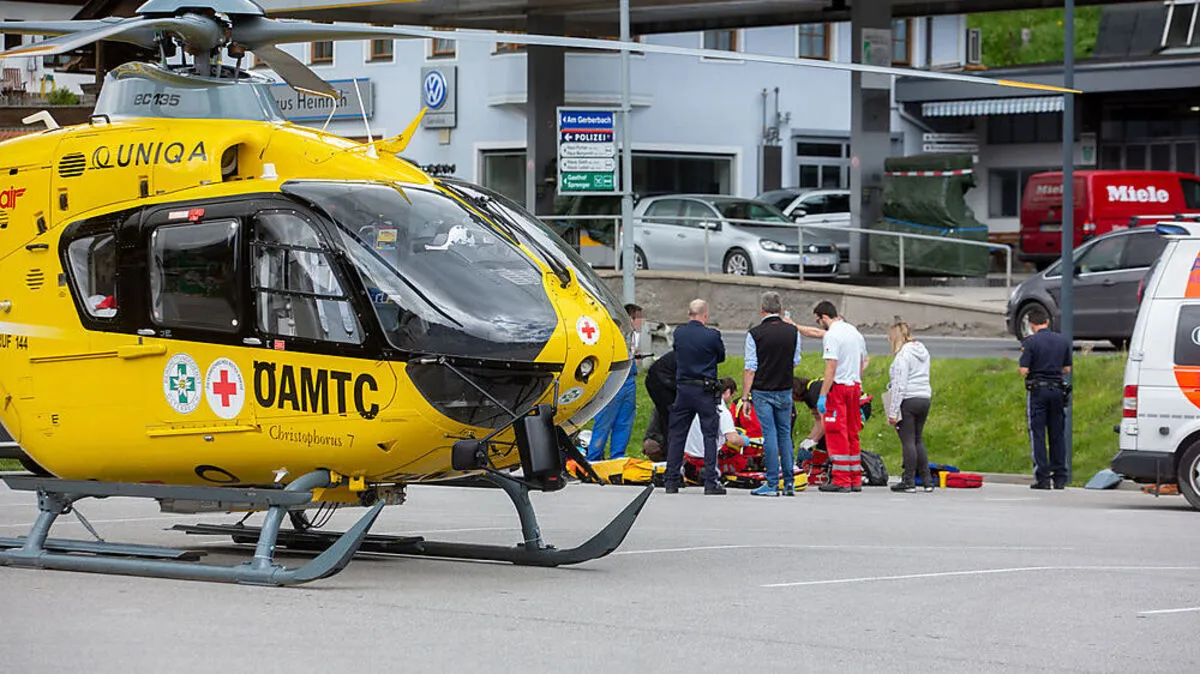 Der schwer verletzte Paragleiter wurde vom Christophorus 7 ins Krankenhaus geflogen