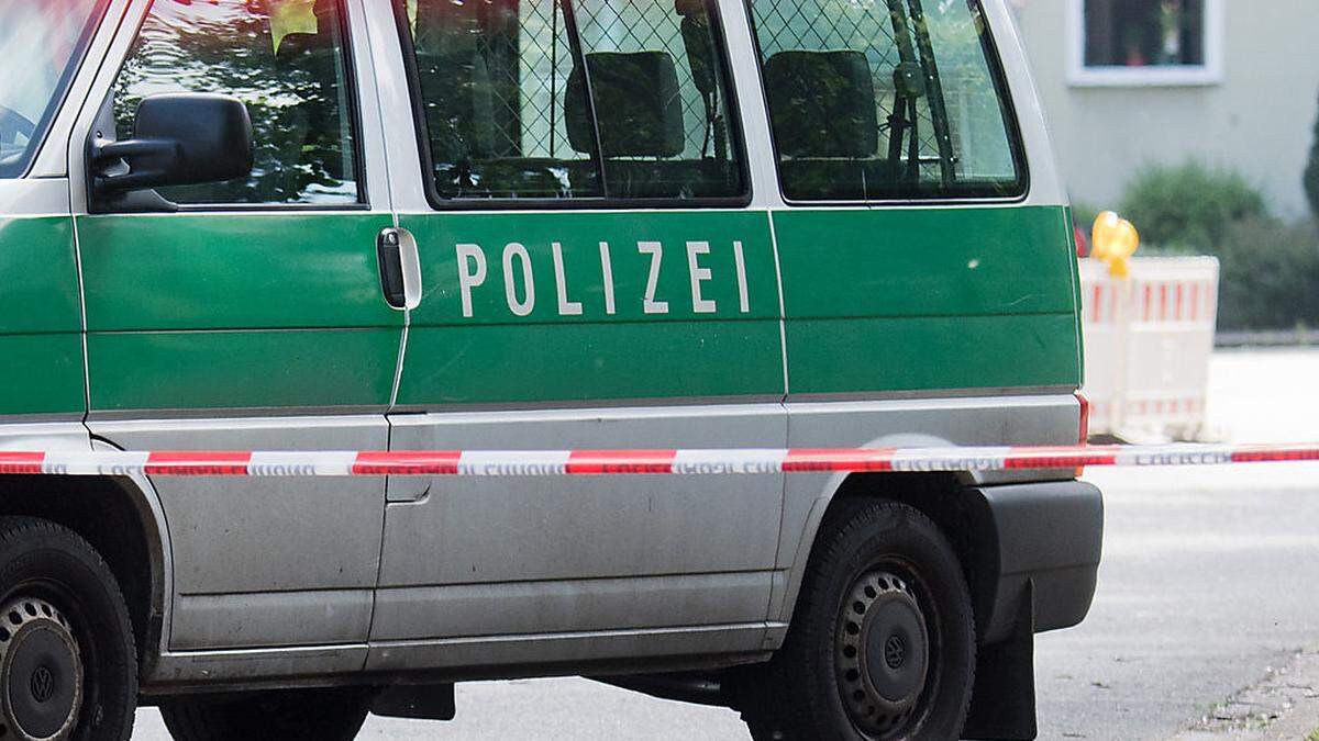 Einfaches Spiel für die deutsche Polizei.