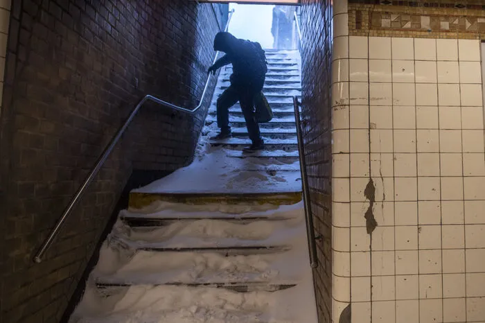 In New York suchten tausende Obdachlose Unterschlupf im U-Bahnnetz.