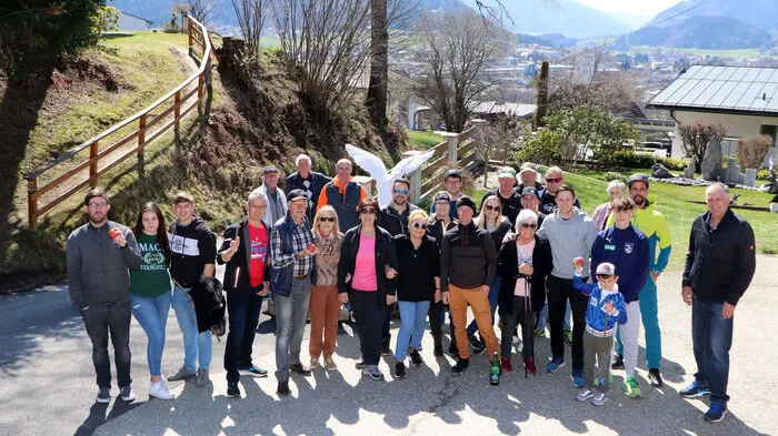 Alle Teilnehmer und Teilnehmerinnen, die am Start beim vlg. Selbst'n" in der Dietrichsteinerstraße bei Feldkirchen dabei waren.