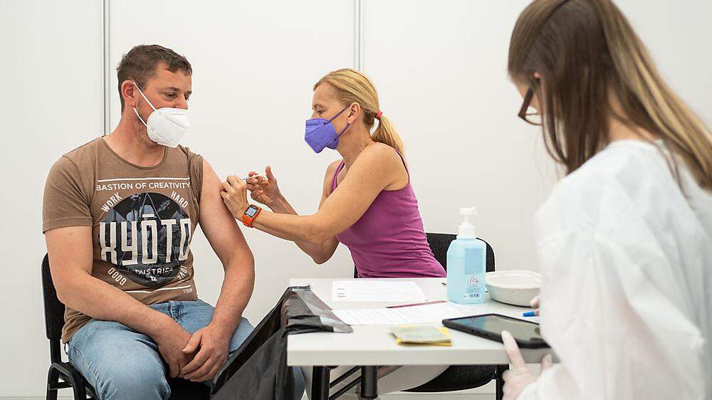41 Prozent der Corona-Schutzimpfungen wurden in den Impfstraßen verabreicht