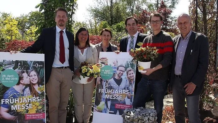 Messeleiter D. Pein, Blumenschmuck-Gärtnerin R. Jausner-Zotter, I. Neubauer von BabyOne Graz, Messe-CEO A. Egger, Bienenexperte R. Brodschneider  und M. Marek (Präsident Bienenzucht-LV)