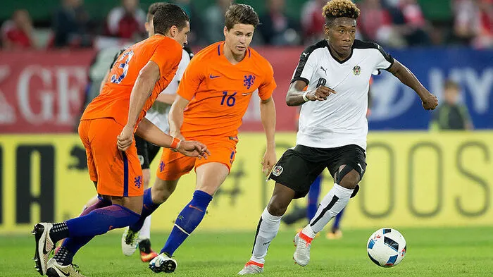 Österreichs Nationalteam spielte bisher 19 Mal gegen die Niederlande. 6 Siege stehen 9 Niederlagen gegenüber, bei 4 Remis. Das Torverhältnis beträgt 24:36.