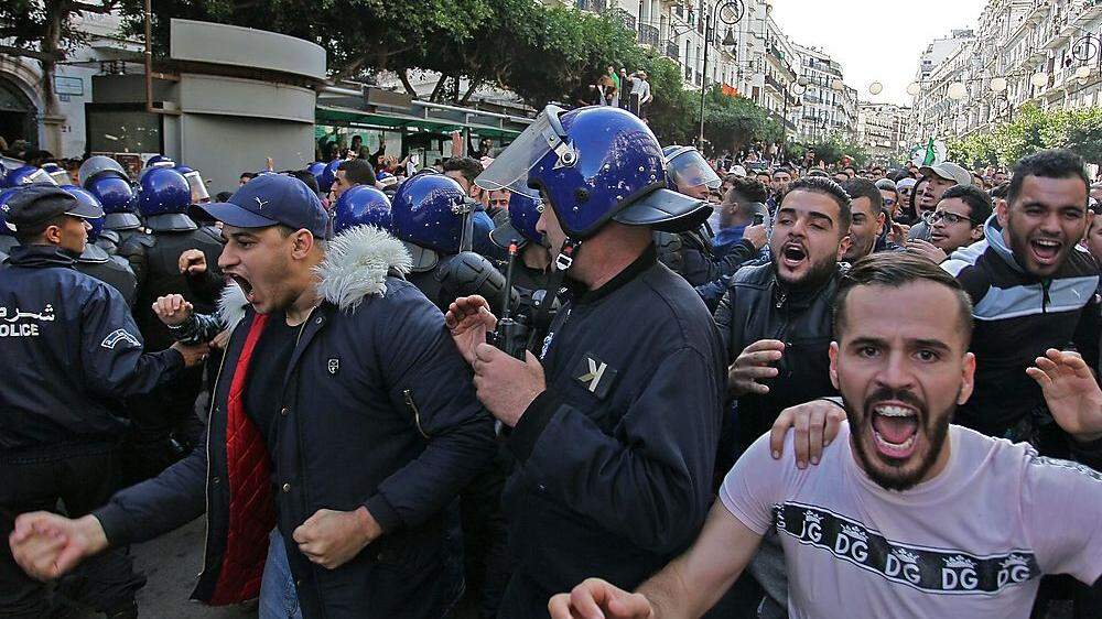 Protest in Algier