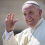 Papst Franziskus stärkt seinem Vorgänger den Rücken